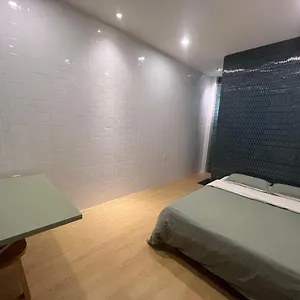 Hotel Meow & Cafe, Ho Chi Minh-stad